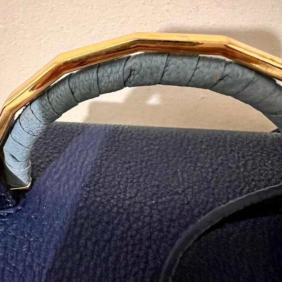 The Volon multi color cross body Box Bag - Picture 5 of 6